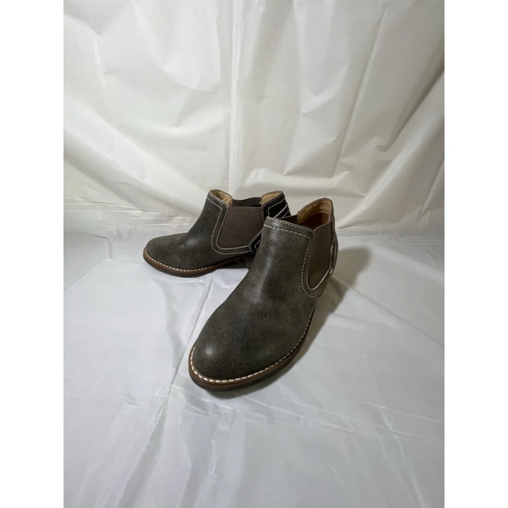 Biza size 36/ 5.5-6  Carson Gray Leather Slip On Booties